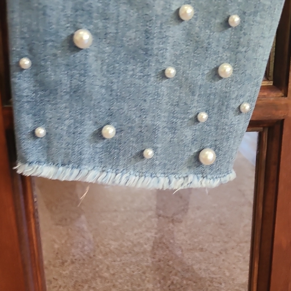 bebe Light Blue Straight Leg Jeans with Pearl Details - Picture 4 of 9